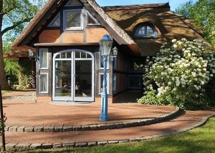 بيت للعطل Traumhaftes Reetdachhaus 